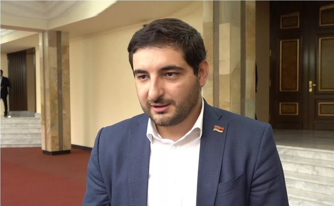 «Անորսալի Ջո»-ի պատմությունն է հիշեցնում. Սիփան Փաշինյանը՝ Արթուր Վանեցյանի մասին
