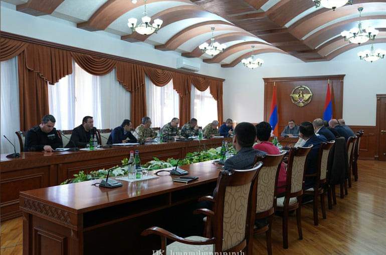Արցախում պետական պահուստային պաշարներից որոշ ապրանքատեսակների մատակարարում կիրականացվի խանութներին․ տեղի է ունեցել օպերատիվ շտաբի նիստ