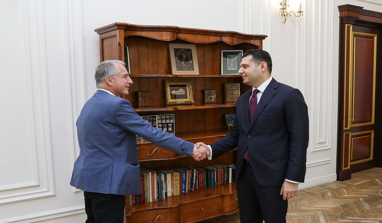 Вице-премьер Армении принял руководителя региональной программы Фонда Конрада Аденауэра