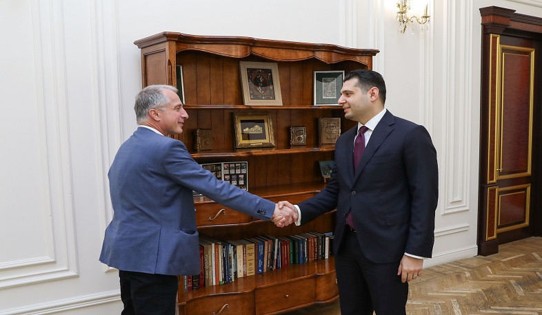 Կոնրադ Ադենաուեր հիմնադրամը պատրաստ է նոր ծրագրեր իրականացնել Հայաստանում․ Փոխվարչապետ Մաթևոսյանը և Ստեֆան Մալերիուսը քննարկում են ունեցել