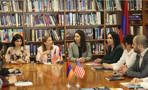 Թրեյսին ԱՄՆ դեսպանատանը հյուրընկալել է ՀՀ արդարադատության համակարգի ներկայացուցիչներին