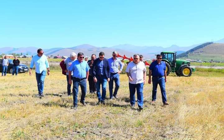 Սամցխե-Ջավախքի նահանգապետը ծանոթացել է Վաչիան գյուղում բերքահավաքի գործընթացին