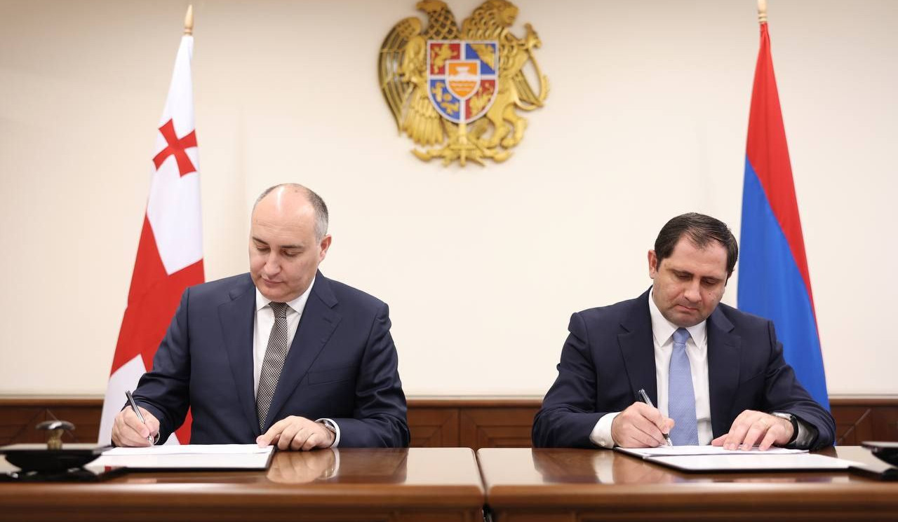 Պաշտպանության նախարարները ստորագրել են ՀՀ ՊՆ-ի և Վրաստանի ՊՆ-ի միջև երկկողմ համագործակցության պլանը