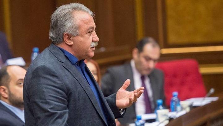 Սասուն Միքայելյանը հրազդանցիներին զգուշացրել է՝ ով Նիկոլին ընտրի, վատ է լինելու իր համար․ «Իրավունք»