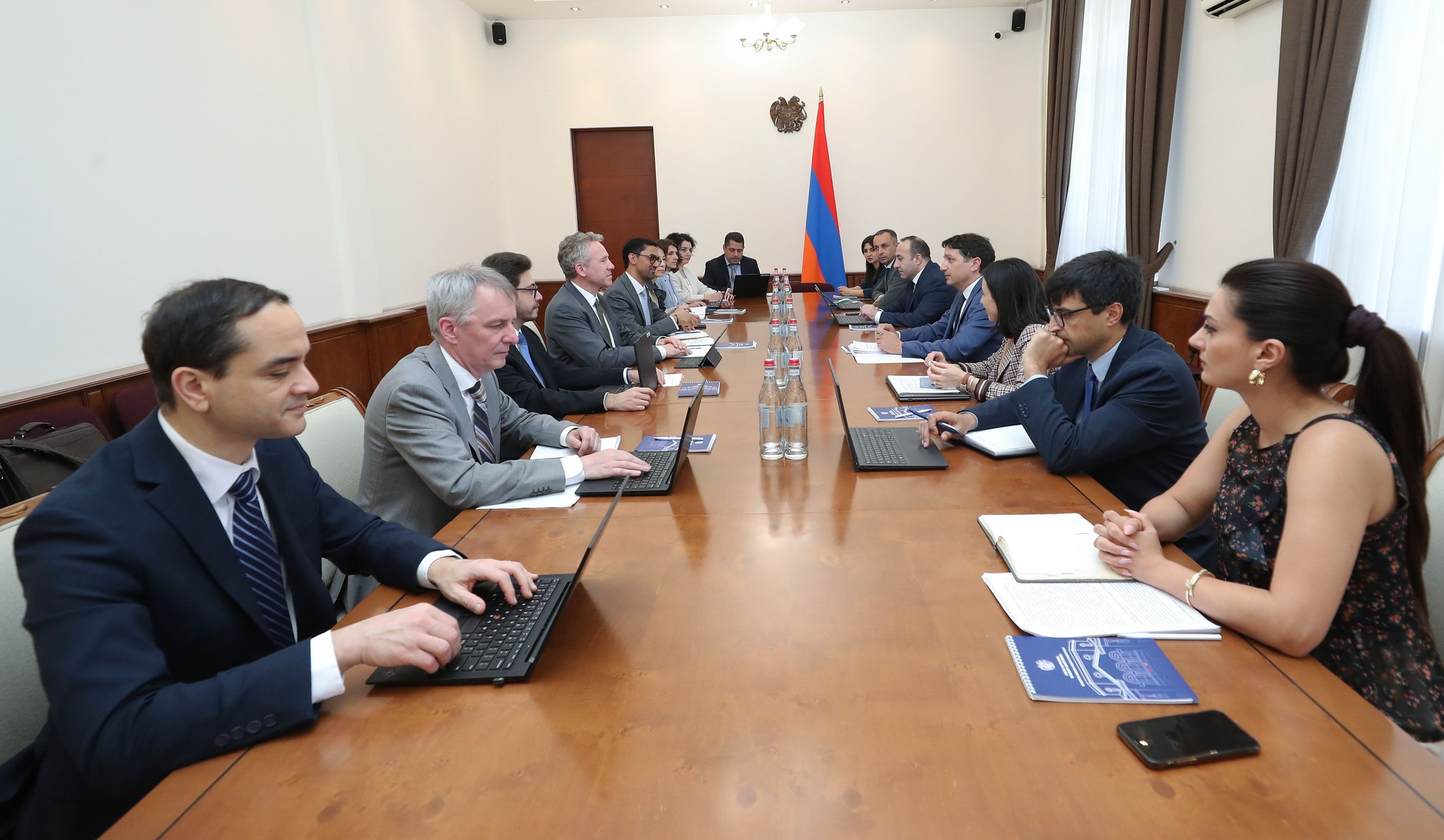 ՀՀ ֆինանսների նախարարը և ԱՄՀ հայաստանյան առաքելության ղեկավարը քննարկել են ՀՀ տնտեսական վերջին զարգացումները