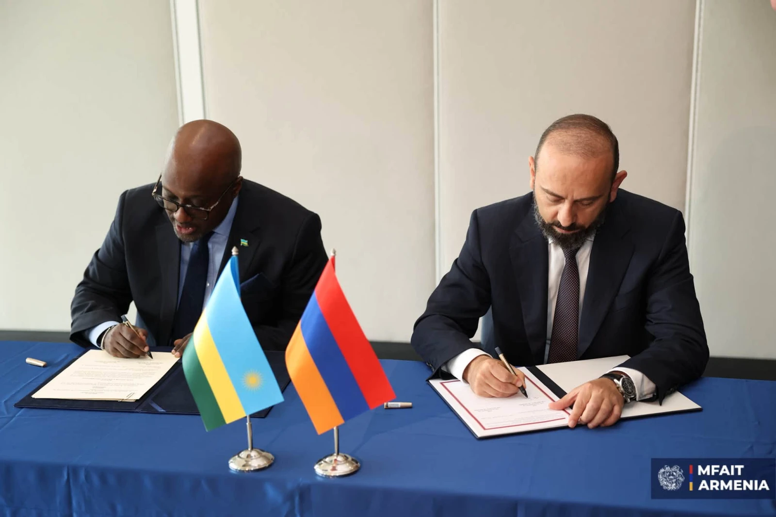 Արարատ Միրզոյանը և Ռուանդայի արտաքին գործերի նախարարը համաձայնագիր են ստորագրել