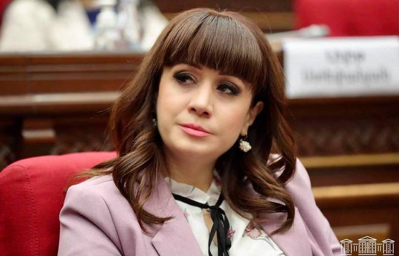 Շատ լավ հիշում ենք՝ ով և ում վրա կրակեց, երբ և ում սպանեցին, ինչպես և ինչը մարդկանց ձեռքից խլեցին. վարչապետի մամուլի քարտուղար