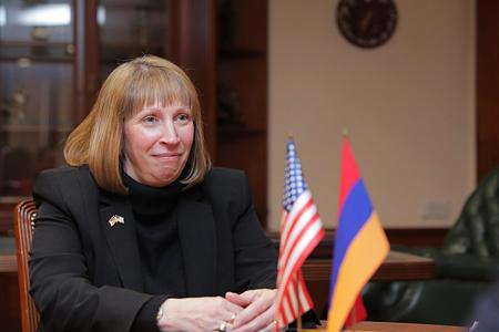 ԱՄՆ դեսպանը հանդիպել է «Հայաստան» դաշինքում ընդգրկված կուսակցությունների ղեկավարներին