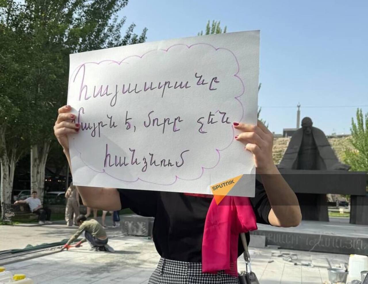 «Բաբոն տեր ա» կանանց նախաձեռնությունը լուռ ակցիա է անցկացնում Երևանում