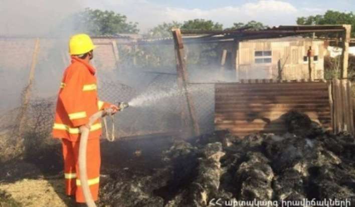 Ծաղկաբեր գյուղում այրվել է 380 հակ անասնակեր