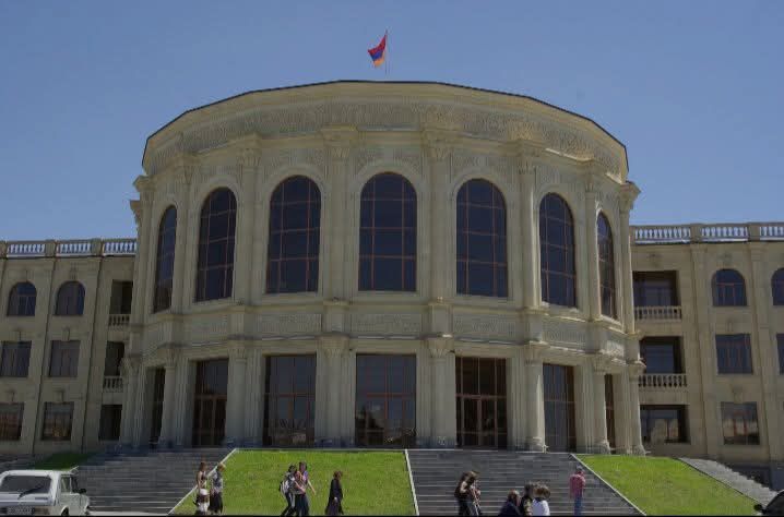Գյումրու քաղաքապետարանը վաղը շարունակելու է իր բնականոն աշխատանքը. հայտարարություն