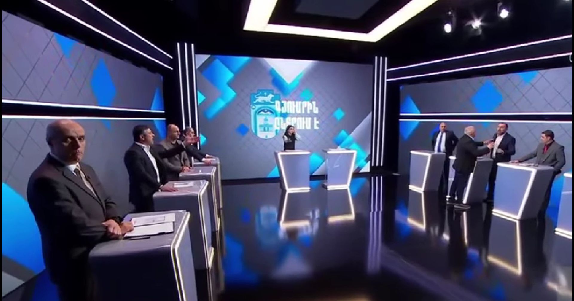 Ռոբերտ Քոչարյանի և Սերժ Սարգսյանի ժամանակ գյումրեցիները փող էին տալիս, որ չգնան Ղարաբաղ ծառայեն. Սարիկ Մինասյանը՝ Ռուբեն Մխիթարյանին