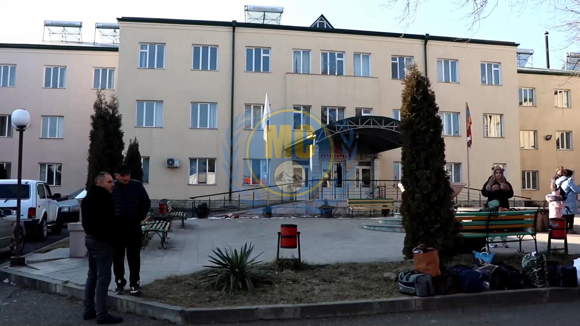 Լեռնային Ղարաբաղից տարհանվել է ՌԴ 44 քաղաքացի, այդ թվում՝ երեխաներ (տեսանյութ)