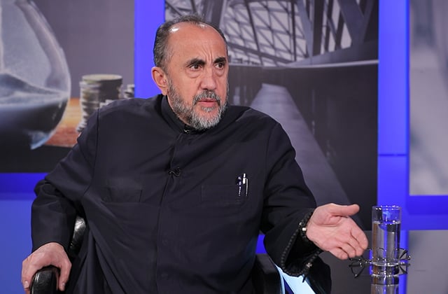Փաշինյանը Վեհափառին ասել է՝ եկեղեցին չպետք է հզորանա, որովհետև պետությունը կթուլանա․ Միքայել արքեպիսկոպոս Աջապահյան