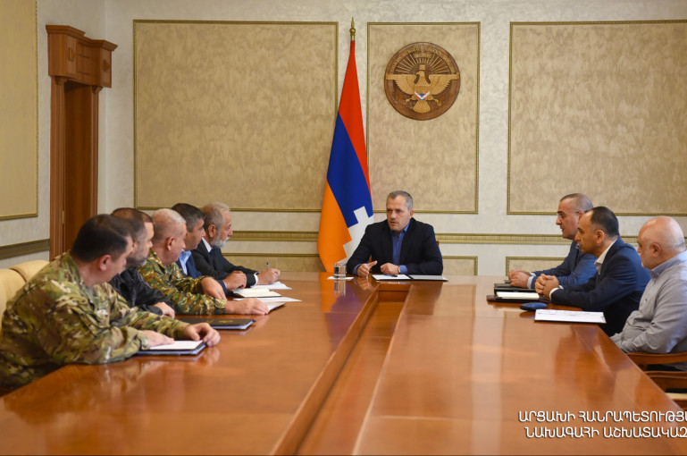Խորհրդակցություն ԱՀ նախագահի մոտ․ օրակարգում Արցախի լիակատար շրջափակման հետևանքով ստեղծված իրավիճակն էր և դրա հաղթահարման մեխանիզմները