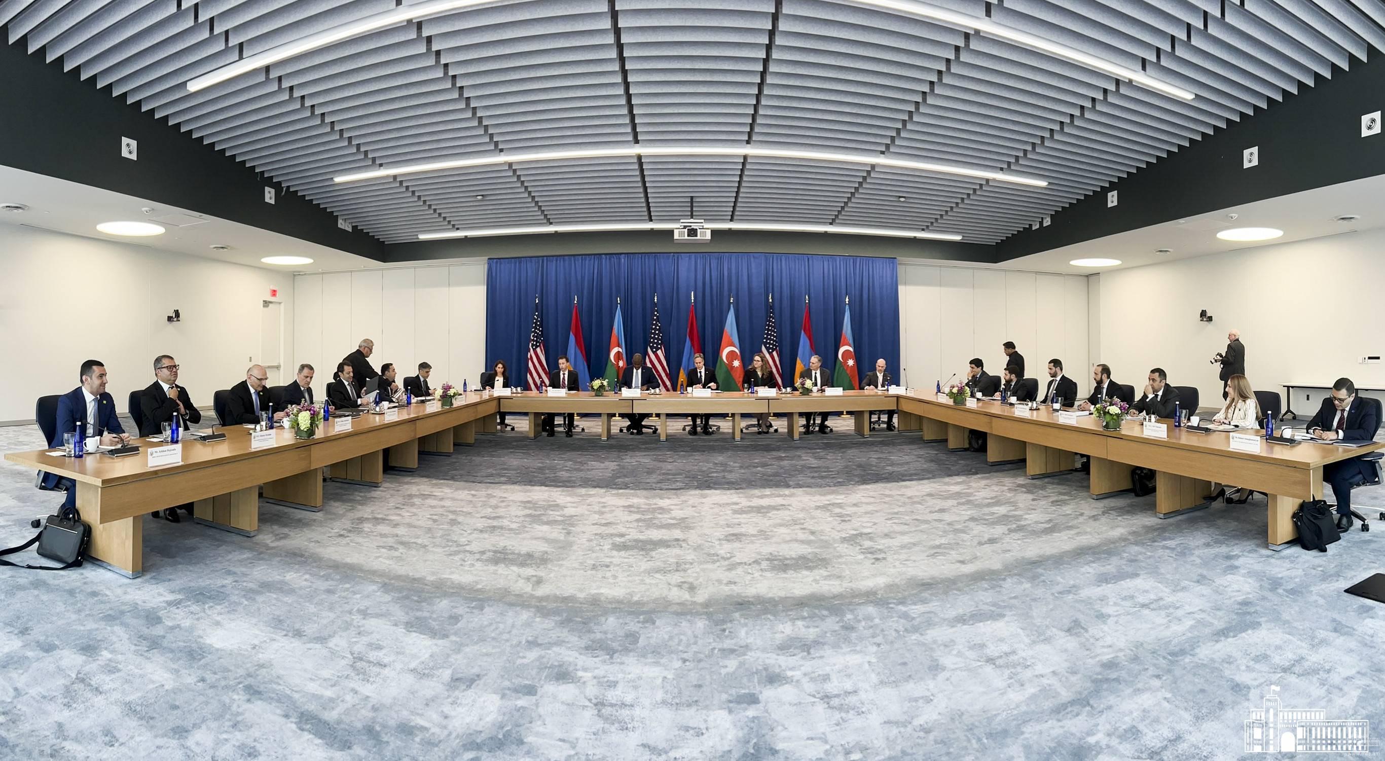 Միրզոյանը, Բլինքենն ու Բայրամովն անդրադարձել են Ադրբեջանի կողմից Լաչինի միջանցքի ապօրինի արգելափակման հետևանքով ստեղծված հումանիտար իրավիճակին