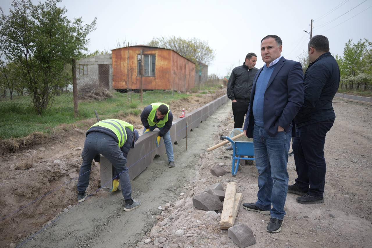 Ներքին Խնձորեսկը Գորիսի հետ կապող ճանապարհի մի հատվածը հիմնանորոգվում է