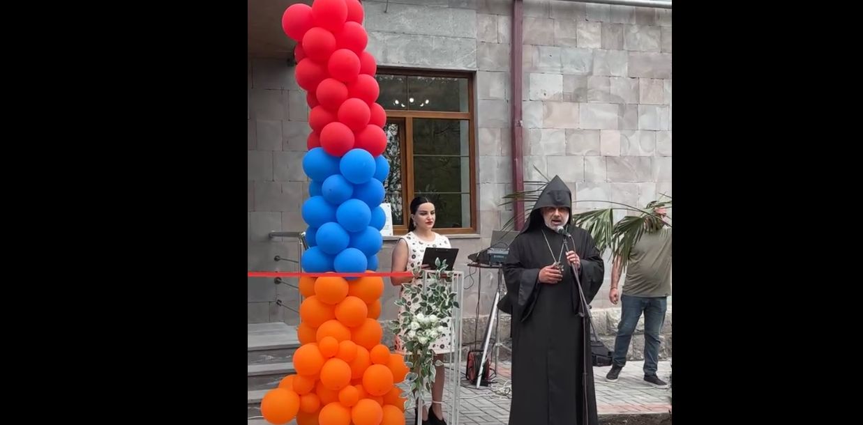 Գորիսում 18 ընտանիք՝ տեղացիներ և Արցախից տեղահանվածներ, ստացան նոր բնակարաններ