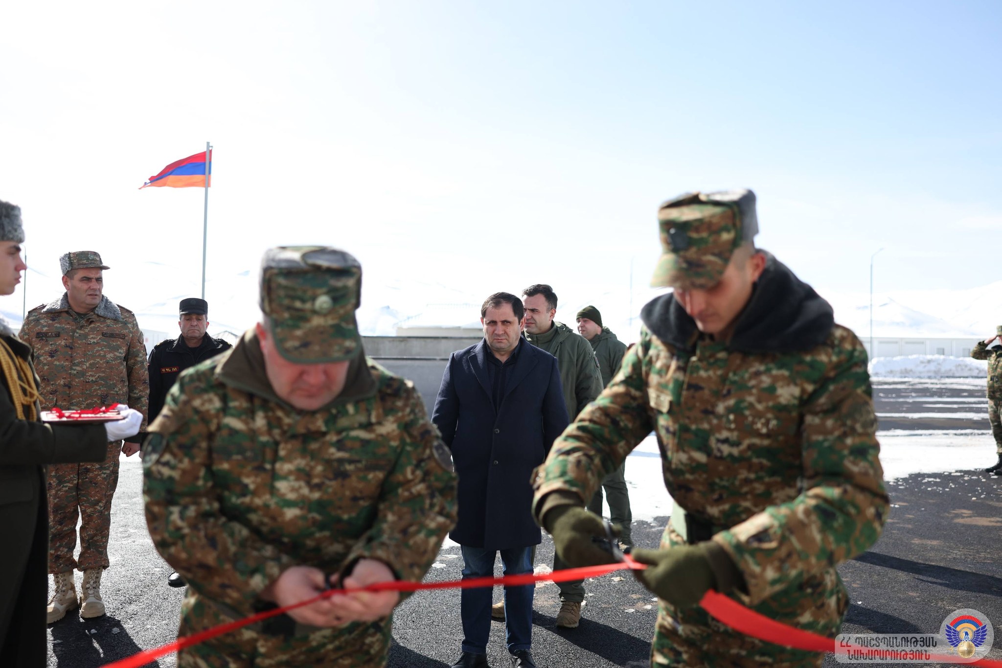 Պապիկյանն այցելել է N զորամիավորմանը ենթակա նորակառույց մոդուլային տիպի զորամաս