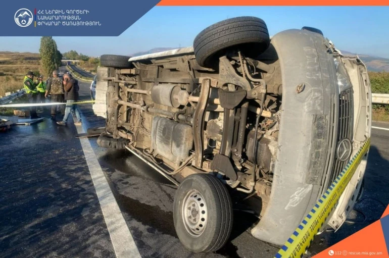 Կոտայքի մարզում ավտովթարի հետևանքով 8 վիրավորներից երեքին տեղափոխել են Երևան