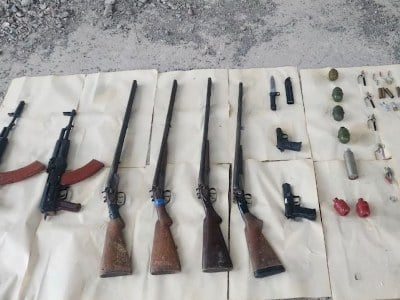 44-օրյա պատերազմի մասնակիցը մեծ քանակով զենք-զինամթերք է հանձնել