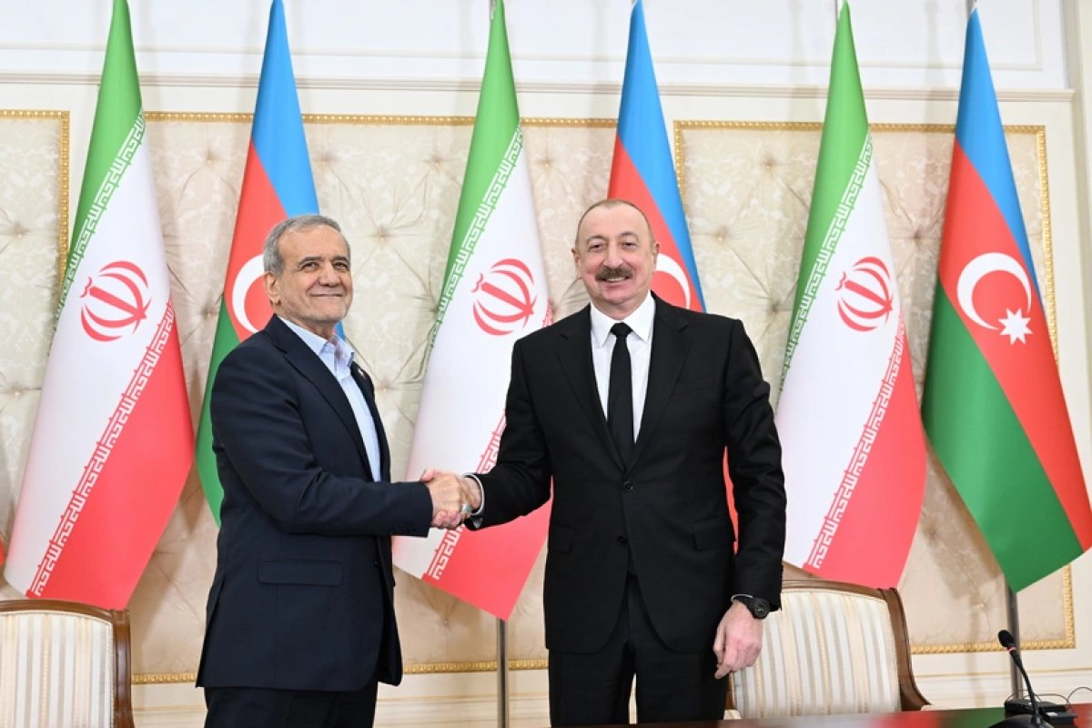 Իրանի ու Ադրբեջանի նախագահները հեռախոսազրուց են ունեցել