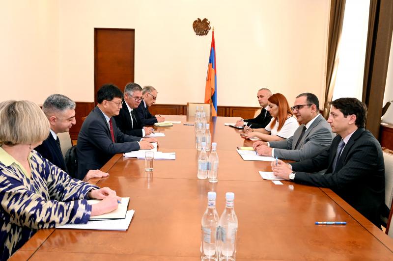 Ֆինանսների նախարարն Ասիական զարգացման բանկի փոխնախագահի հետ քննարկել է Հայաստան-ԱԶԲ համագործակցությունը