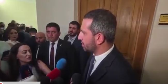 «5 րոպե վիրավորում էին», «ՔՊ-ն այսքան զուսպ չի լինի». Ռուբինյանի ու Կարապետյանի մեկնաբանությունը