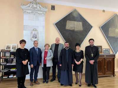 Վրաստանի հայ համայնքն ապրում է լիաթոք. Զարեհ Սինանյան