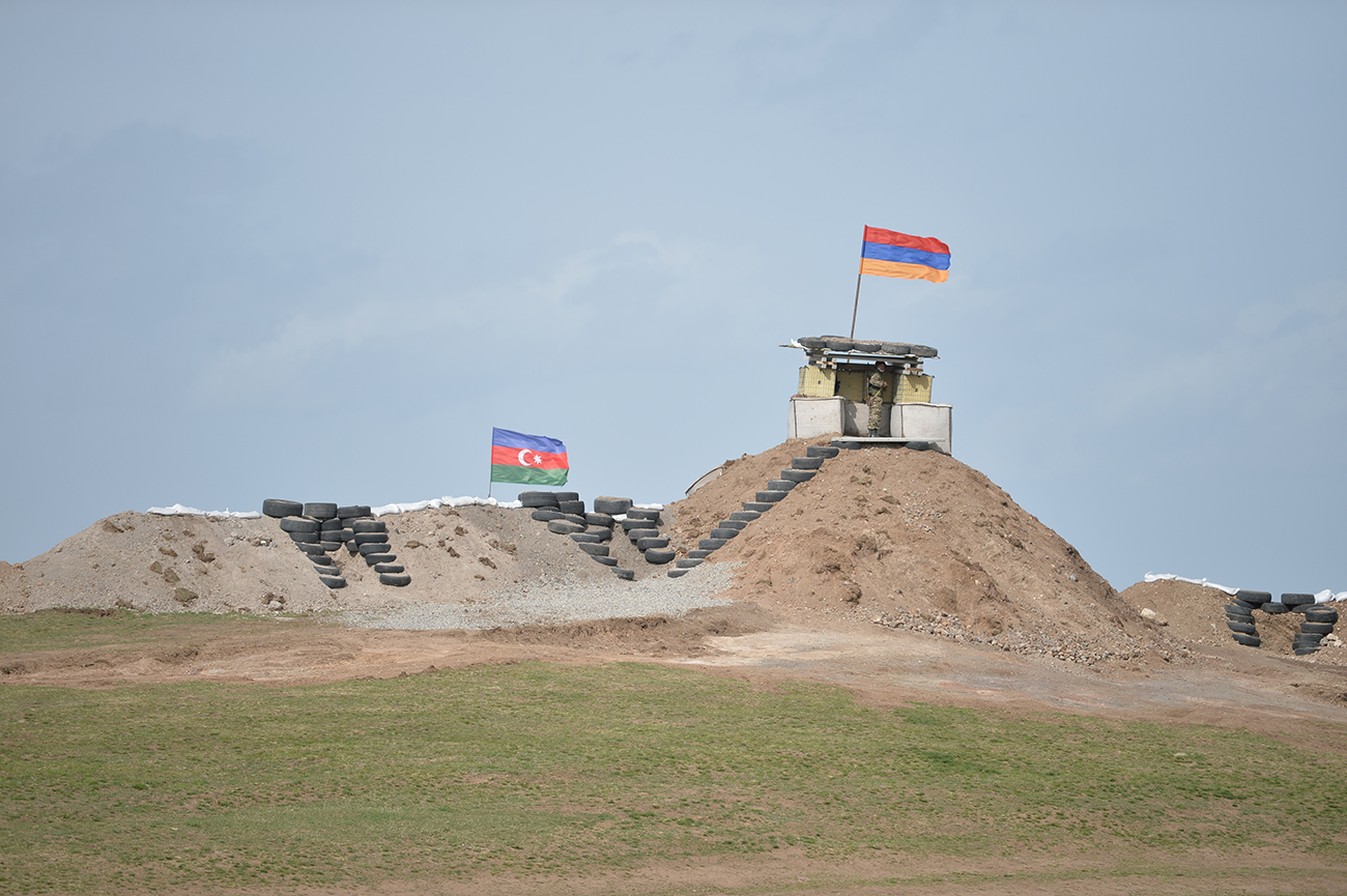 Армянской стороне не нужно согласие Азербайджана для дислокации в Гегаркунике российских пограничных войск: начальник Генштаба
