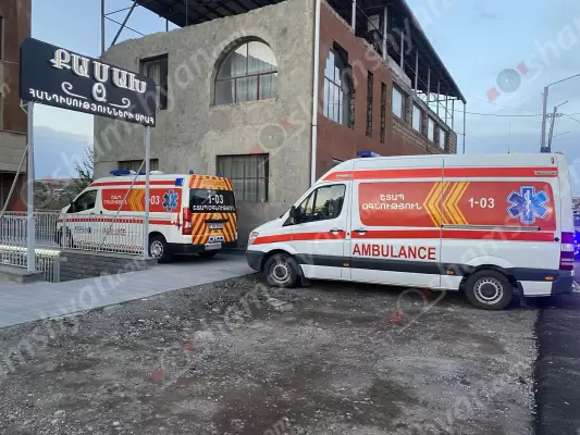 Շտապօգնության անձնակազմին դшնшկшհարած տղամարդը նախկինում մի քանի անգամ տեղափոխվել է հոգեկան առողջության կենտրոն. մանրամասներ