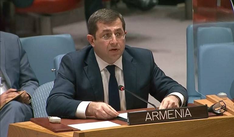 Потребовать от Азербайджана снятия блокады коридора, развернуть миссию по установлению фактов: обращение РА в Совбез ООН