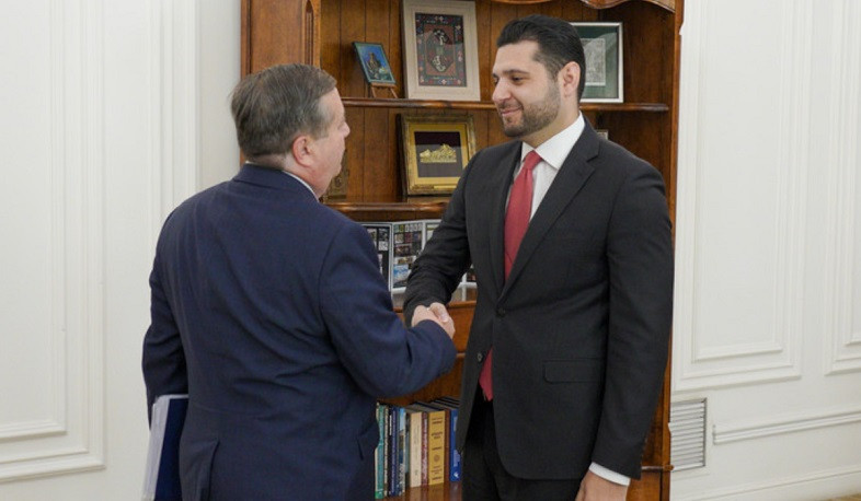 Փոխվարչապետ Մաթևոսյանն ընդունել է Միջազգային հանրապետական ինստիտուտի եվրասիական տարածաշրջանի տնօրենին