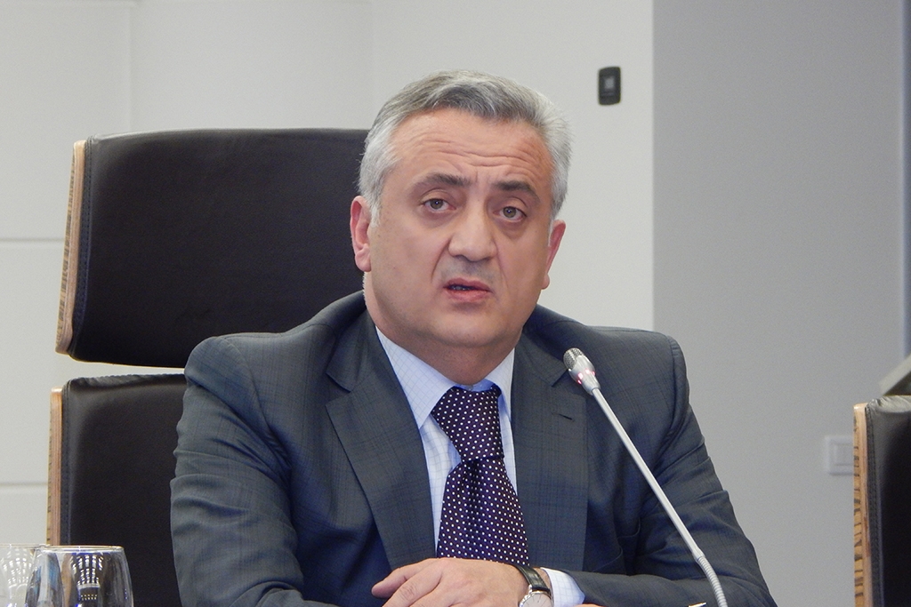 «Հրապարակ»․ Ինչով է զբաղվելու Արթուր Ջավադյանը պաշտոնը թողնելուց հետո
