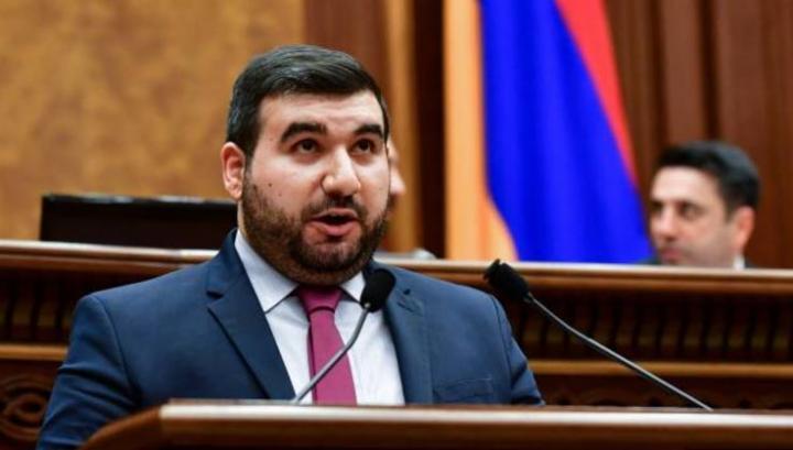 Ալեքսանյանն ընդդիմությանը մեղադրում է Ադրբեջանին միջանցք տալու և ՀՀ-ն ՌԴ-Բելառուս միութենական պետության մեջ ընդգրկելու ցանկության համար 