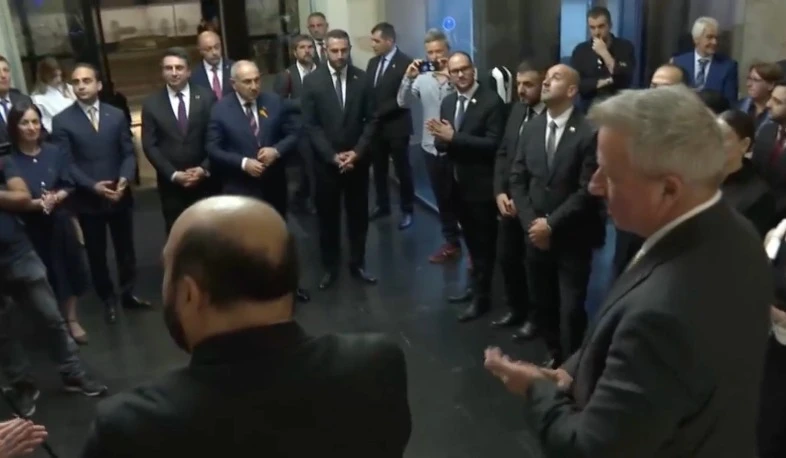 Փաշինյանը մասնակցել է «Բեռլինի Թանգարանային կղզին Հայաստանի պատմության թանգարանում» ցուցադրության բացմանը