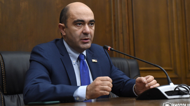 Марукян объяснил, «оппозиционной» или «провластной» является «Просвещенная Армения»: А почему мы должны противиться возвращению награбленных годами у государства средств?