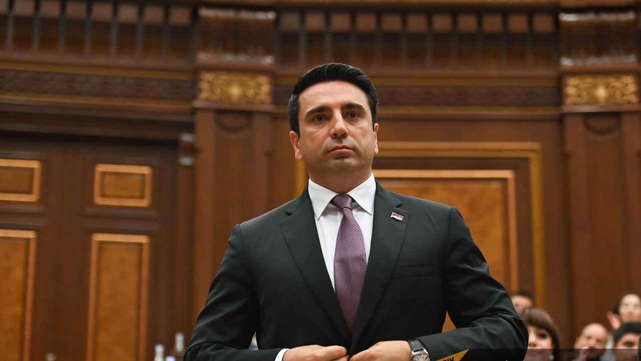 Ինչո՞ւ են մեր երկրպագուները, հայրենասեր երկրպագուներն անում բաներ, որոնք վնասում են բոլորիս. Ալեն Սիմոնյան