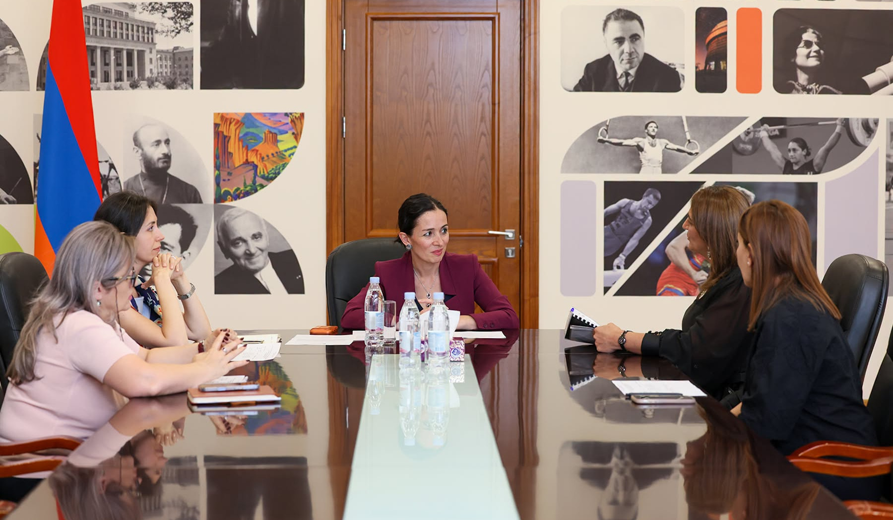 ԿԳՄՍ նախարարը հանդիպում է ունեցել մանկավարժների հետ