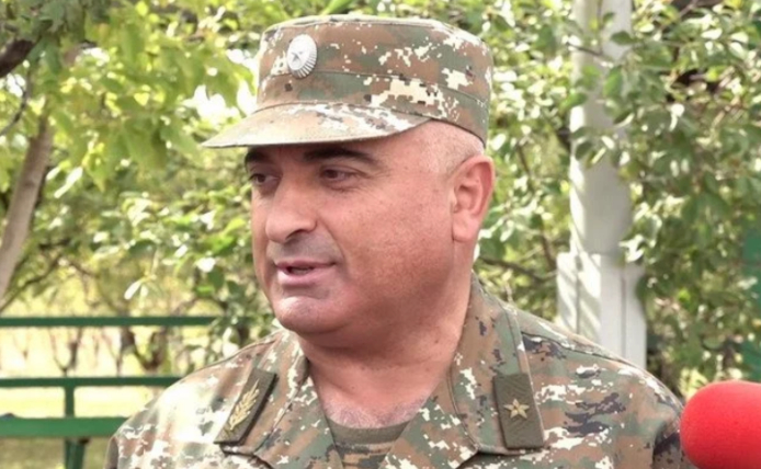 ԶՈՒ գլխավոր շտաբի պետի տեղակալ Անդրանիկ Մակարյանը մեղադրվում է 60-հոգանոց զորքի անհետ կորելու մեջ․ «Ժողովուրդ»