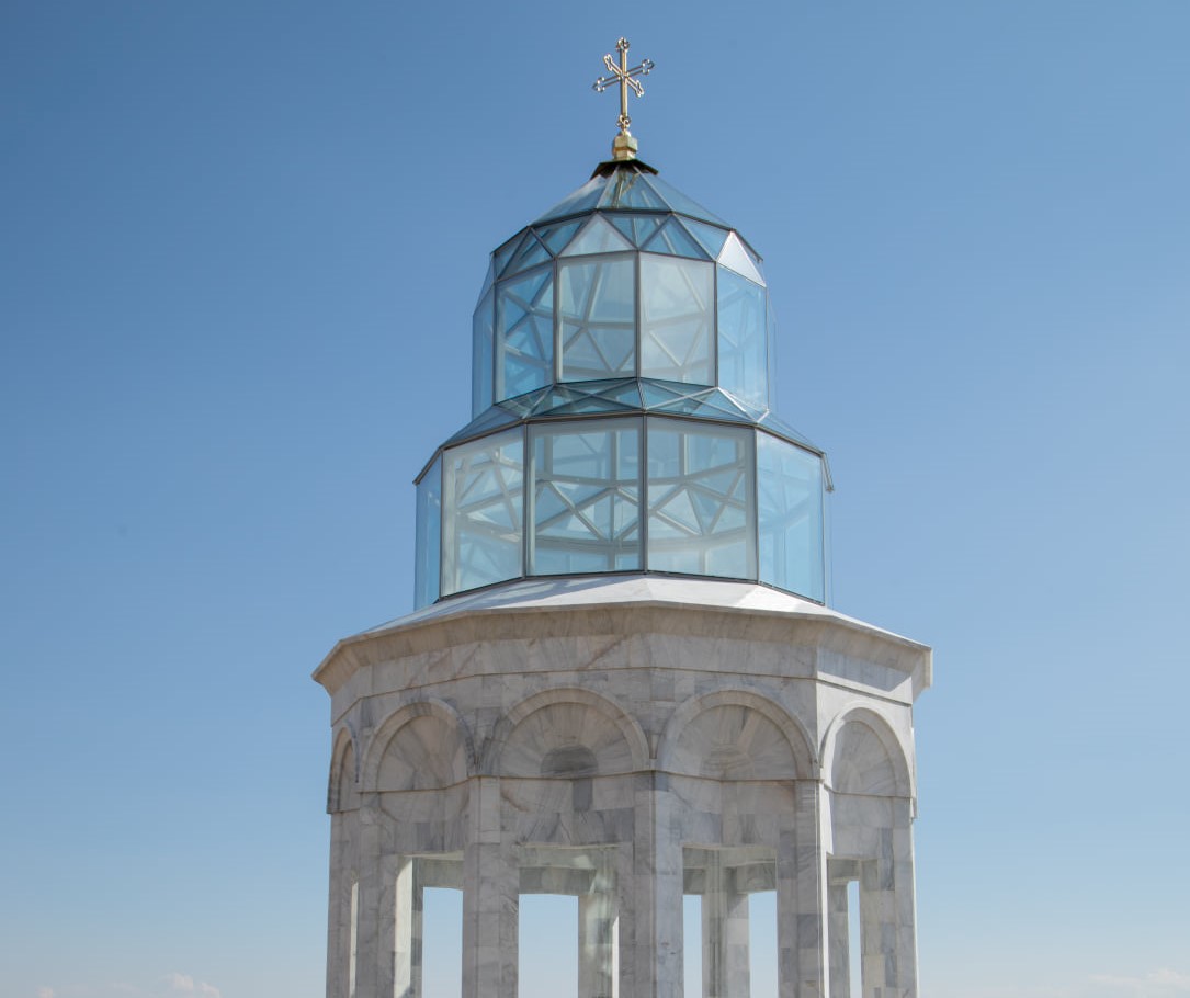 «Թովմասյան» հիմնադրամը նվիրեց Սրբոց Հրեշտակաց եկեղեցին և «Հավերժների այգին»