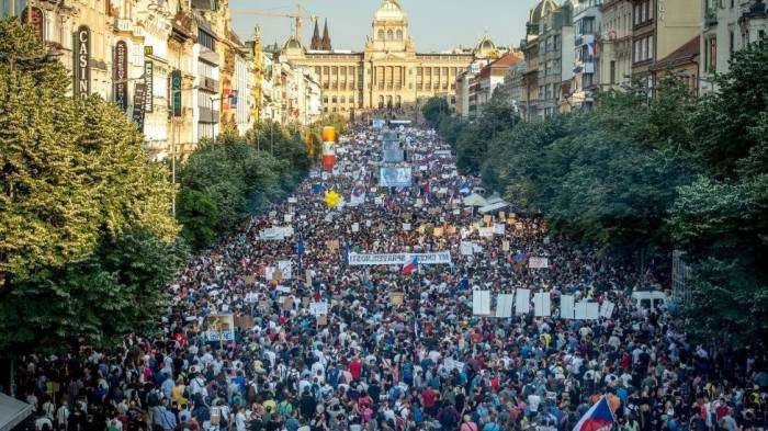 Փարիզում, Քյոլնում և Ամստերդամում լայնածավալ հակակառավարական ցույցեր են եղել