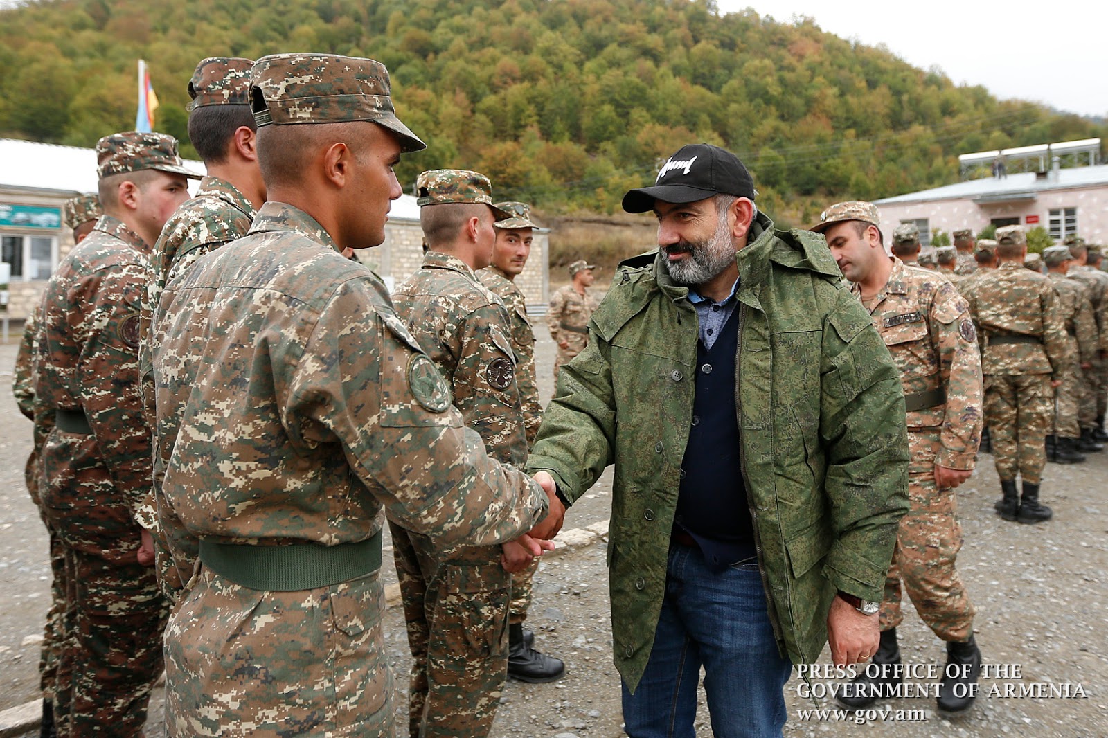 Զինծառայողների ամսական վարձատրության ավելացումները էական և շոշափելի են․ Նիկոլ Փաշինյան