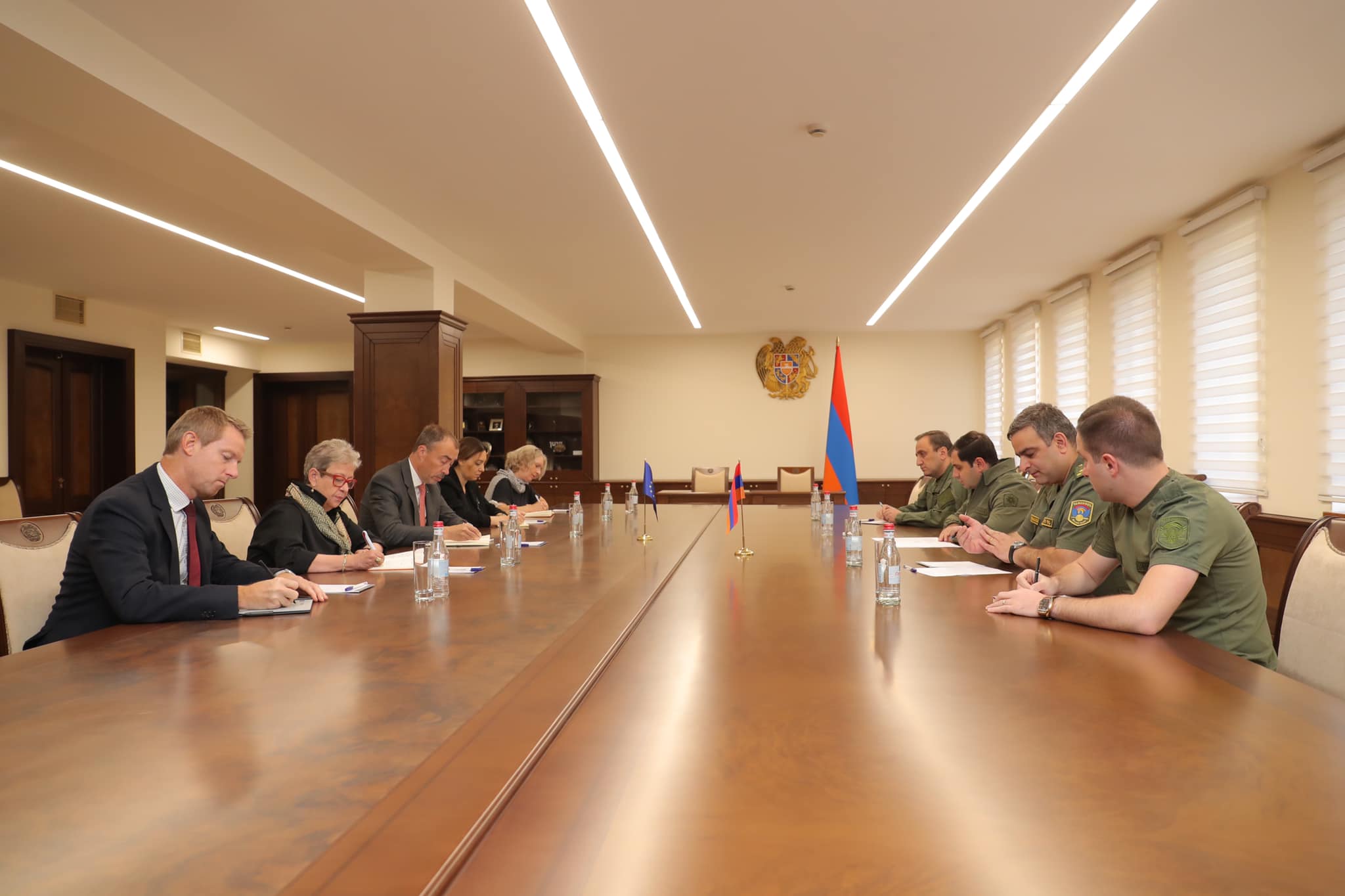 Լայնածավալ ագրեսիան նախապես ծրագրված ադրբեջանական սադրանք է․ Սուրեն Պապիկյանը՝ Տոյվո Կլաարին 