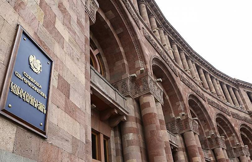 Արցախցիներն այս պահին հանդիպում են ՀՀ փոխվարչապետ Տիգրան Խաչատրյանի հետ