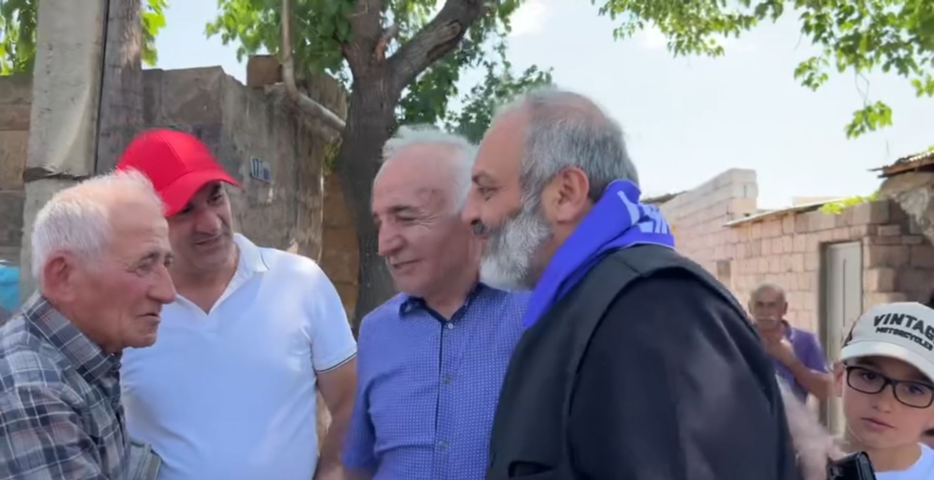 Բագրատ Սրբազանն Օշականում է (ուղիղ)