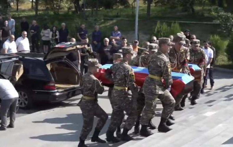 «Եռաբլուրում» տեղի է ունեցել Մարտունու քաղաքապետ Ազնավուր Սաղյանի հուղարկավորության արարողությունը