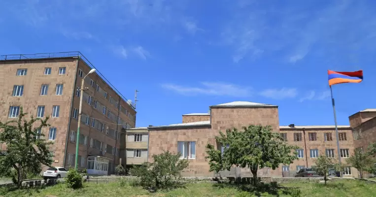 Արտակարգ դեպք Երևանում. հարձակվել են 3-րդ զինակոչային բաժանմունքի վարիչի վրա, սեղմել պարանոցն ու ձեռքը. նրան պատճառվել են մարմնական վնասվածքներ