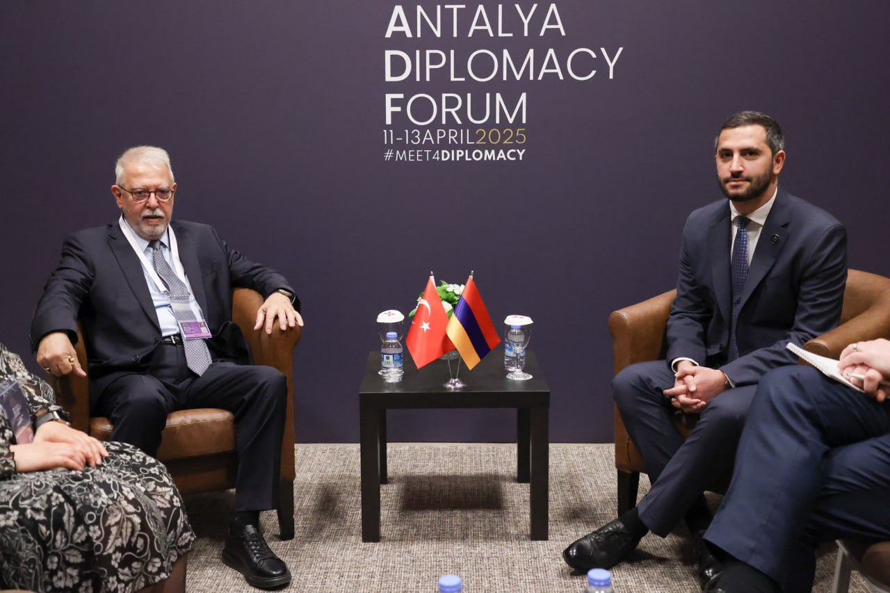 Հայաստան-Թուրքիա կարգավորման գործընթացի վերաբերյալ լավ քննարկում ունեցա Սերդար Քըլըչի հետ. Ռուբինյան