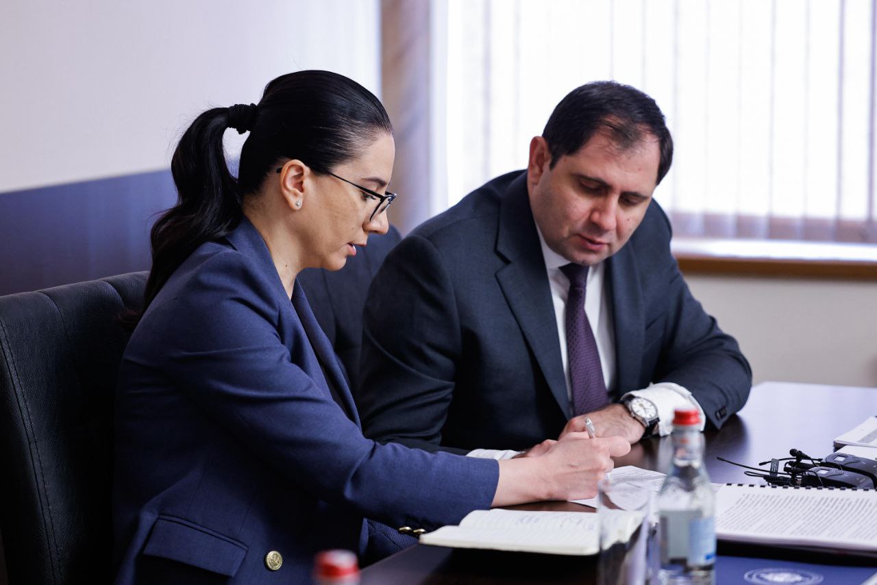 Պաշտպանության նախարարն ու գլխավոր դատախազը անդրադարձել են մի շարք կարևոր հարցերի